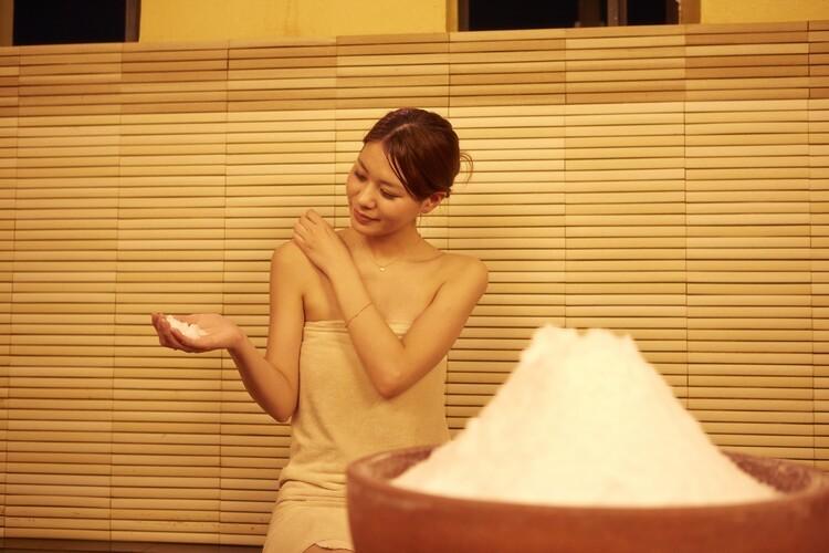 ミストサウナでは厳選の塩をご用意