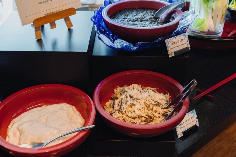 ジーマーミ豆腐とコリコリ食感のクーブイリチー