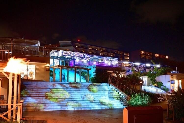 幻想的なプロジェクションマッピングは毎日19：30〜（5回／日）