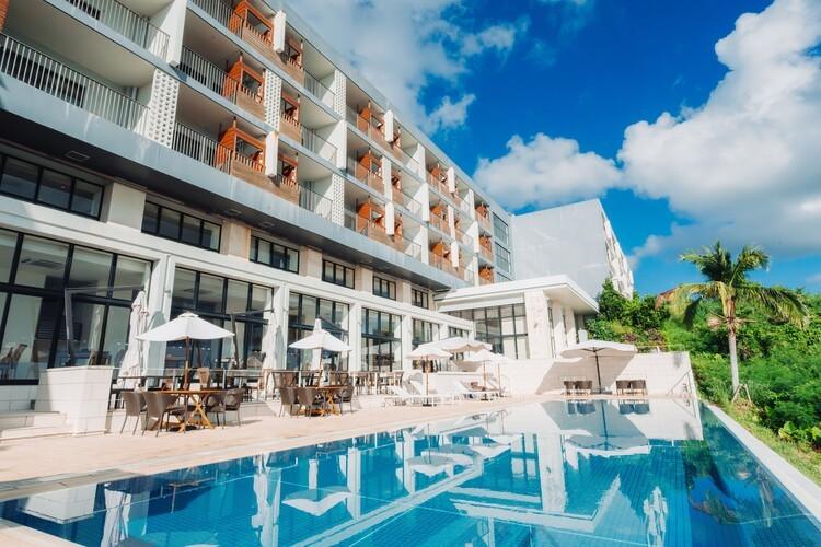 一歩外に出れば、そこは非日常のリゾート空間