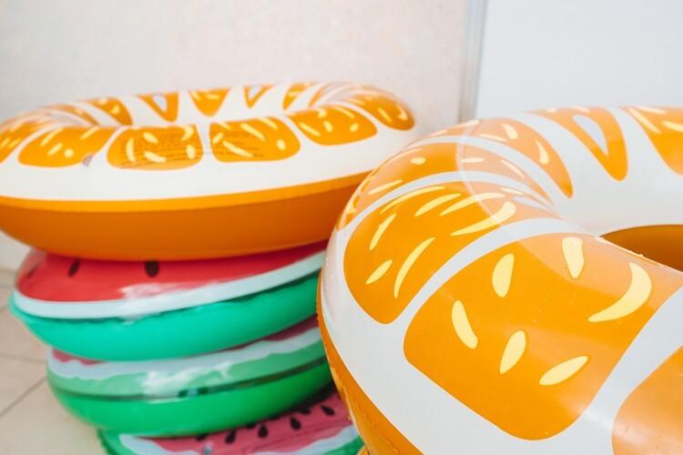 インスタ映えする可愛い浮き輪を無料で貸し出し