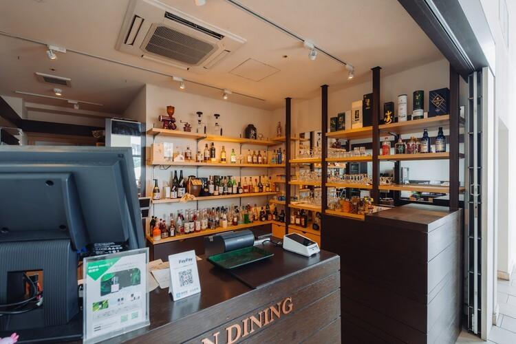 ロビーラウンジでは豊富なドリンクを取り揃えております