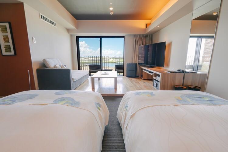 クラブフロア按司温泉露天風呂DXツインエアポートビュー