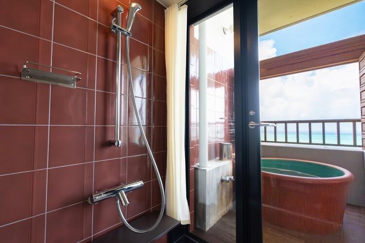 クラブフロア按司温泉露天風呂ツインオーシャンビュー