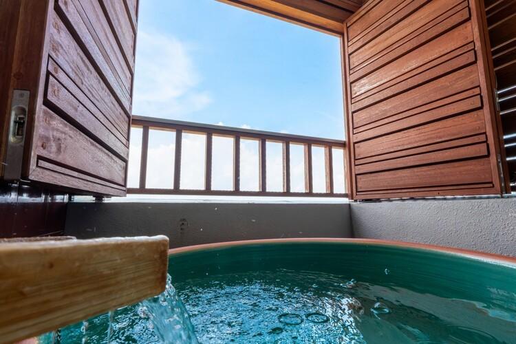 クラブフロア按司温泉露天風呂ツインオーシャンビュー