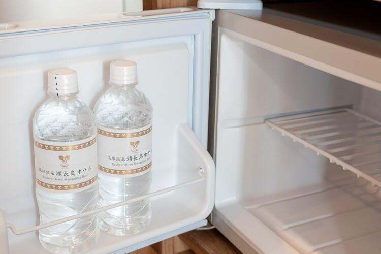 ホテルオリジナルのミネラルウォーター