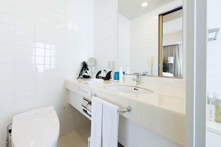 コーナールーム：洗面所一例