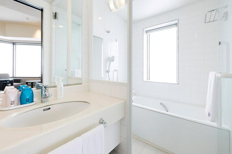 コーナールーム：浴室一例