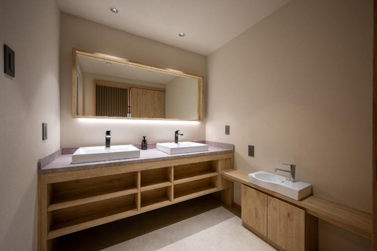 ファミリールーム空 パウダールーム