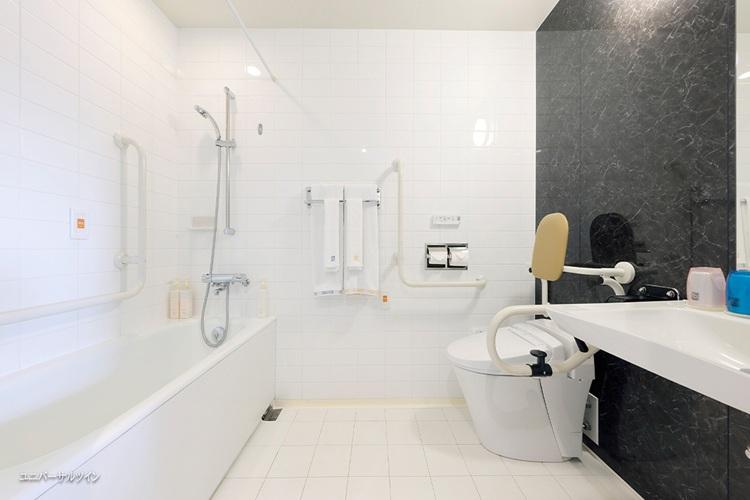■ユニバーサルツイン：浴室