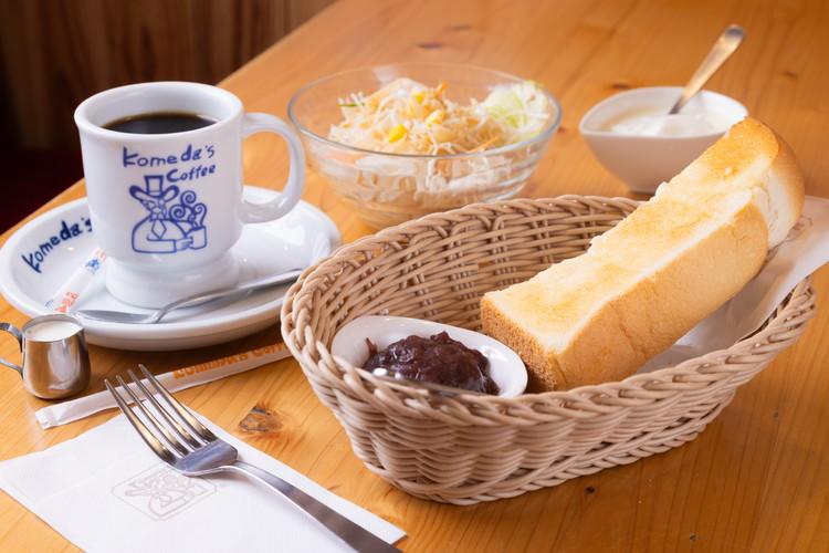 モーニングセット　名古屋名物おぐらあん