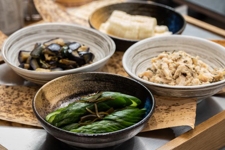 ◇京つけもの西利のお漬物を使用したおばんざい◇すぐき×鶏胸肉、茄子×実山椒 など