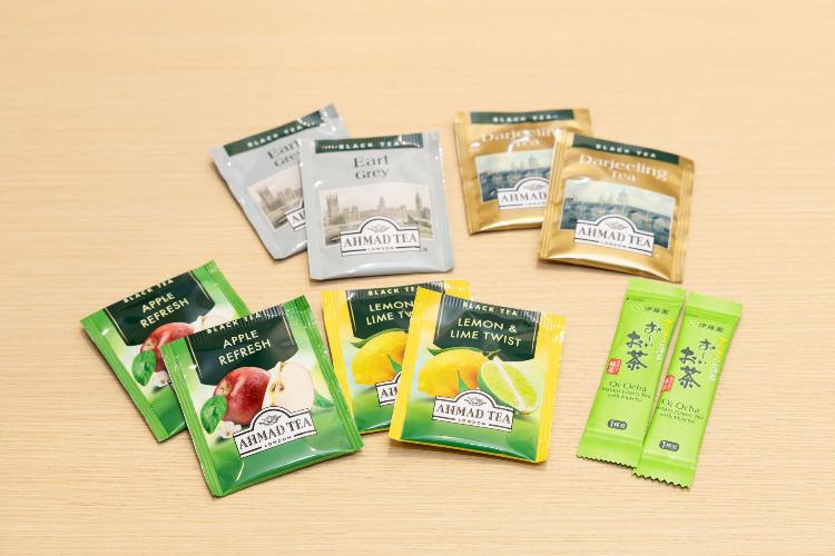 【紅茶のバック・粉末の緑茶】2階アメニティバイキングにご用意しております。お部屋のケトルにてお湯を沸かしてご利用ください。