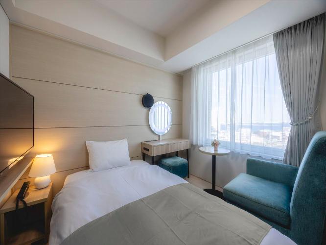 ＜夜景View＞【レディースフロア：シングル】みなとみらいの景色を眺めほっと一息。