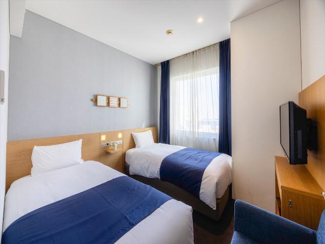 【カジュアルツイン】16平米・シングル×2台