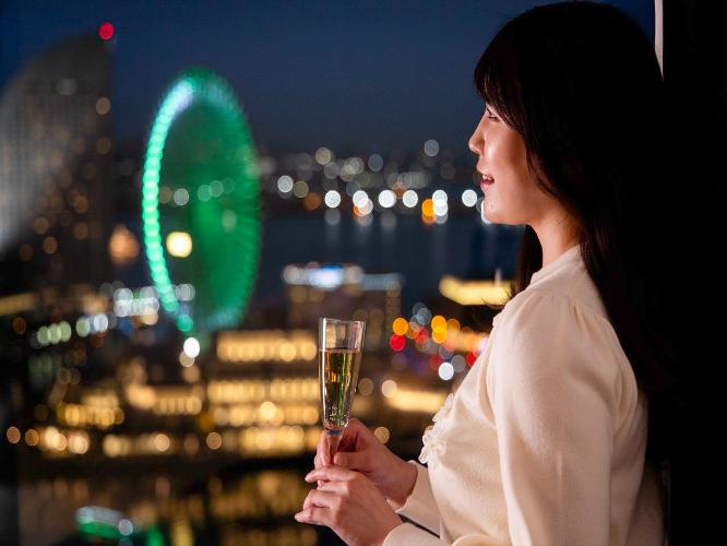 「横浜夜景View」のお部屋から眺める景色は、忘れることのできない美しさです。