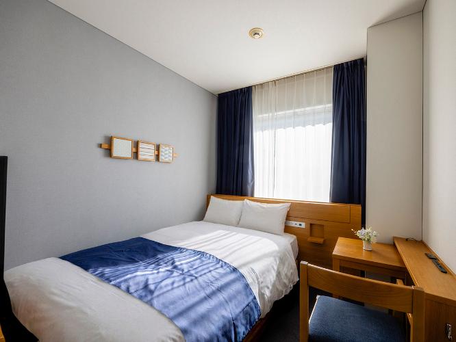 【ダブル】広々としたベッドで、快適な休息を。