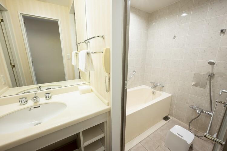 洗い場付きバスルーム（エミオンタワー）