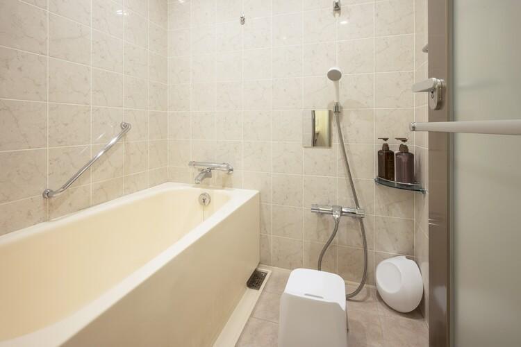 全室洗い場付きバスルーム完備