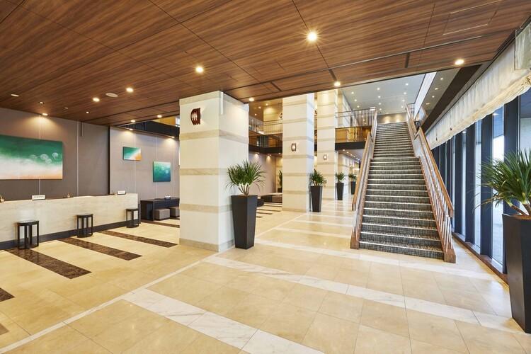 1階ロビー（エミオンスクエア）