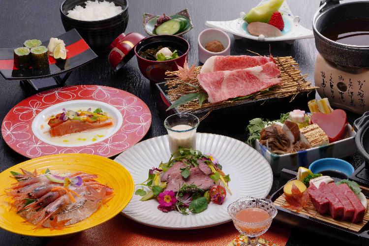 美肌の湯で美食体験♪美肌の湯としまね和牛の饗宴　夕食イメージ