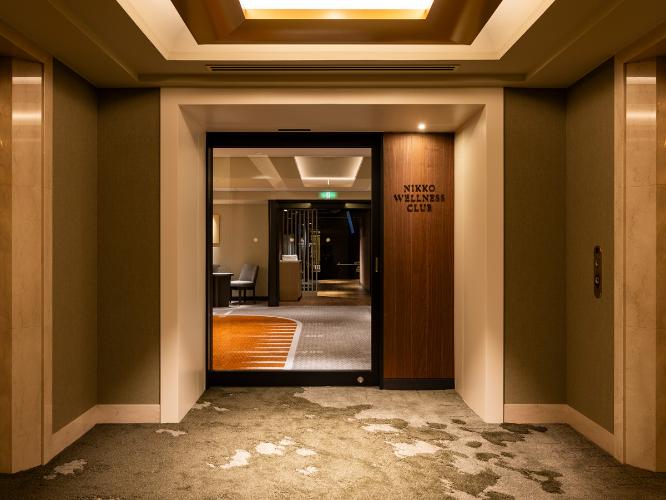 【ニッコーウェルネスクラブ】ホテル本館6階入口