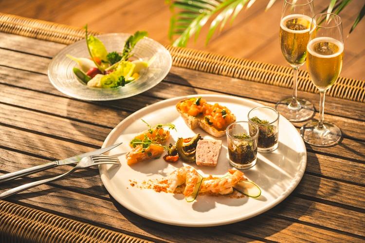 【ロビーラウンジ＆バー】 ※料理イメージ