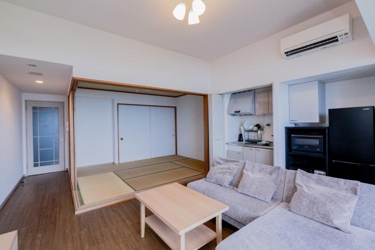 【タイプB 和洋室】広々とした和洋室は、ご家族やグループでのご滞在にもおすすめです。