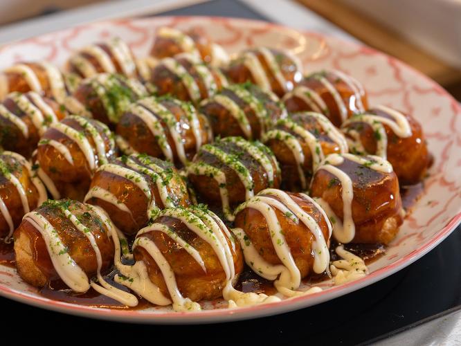 朝食|外はカリッ、中はトロッ!大阪名物の「たこ焼き」 ※「お好み焼き」と「たこ焼き」は日替わり